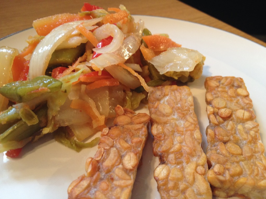 Fried tempeh with kimchi